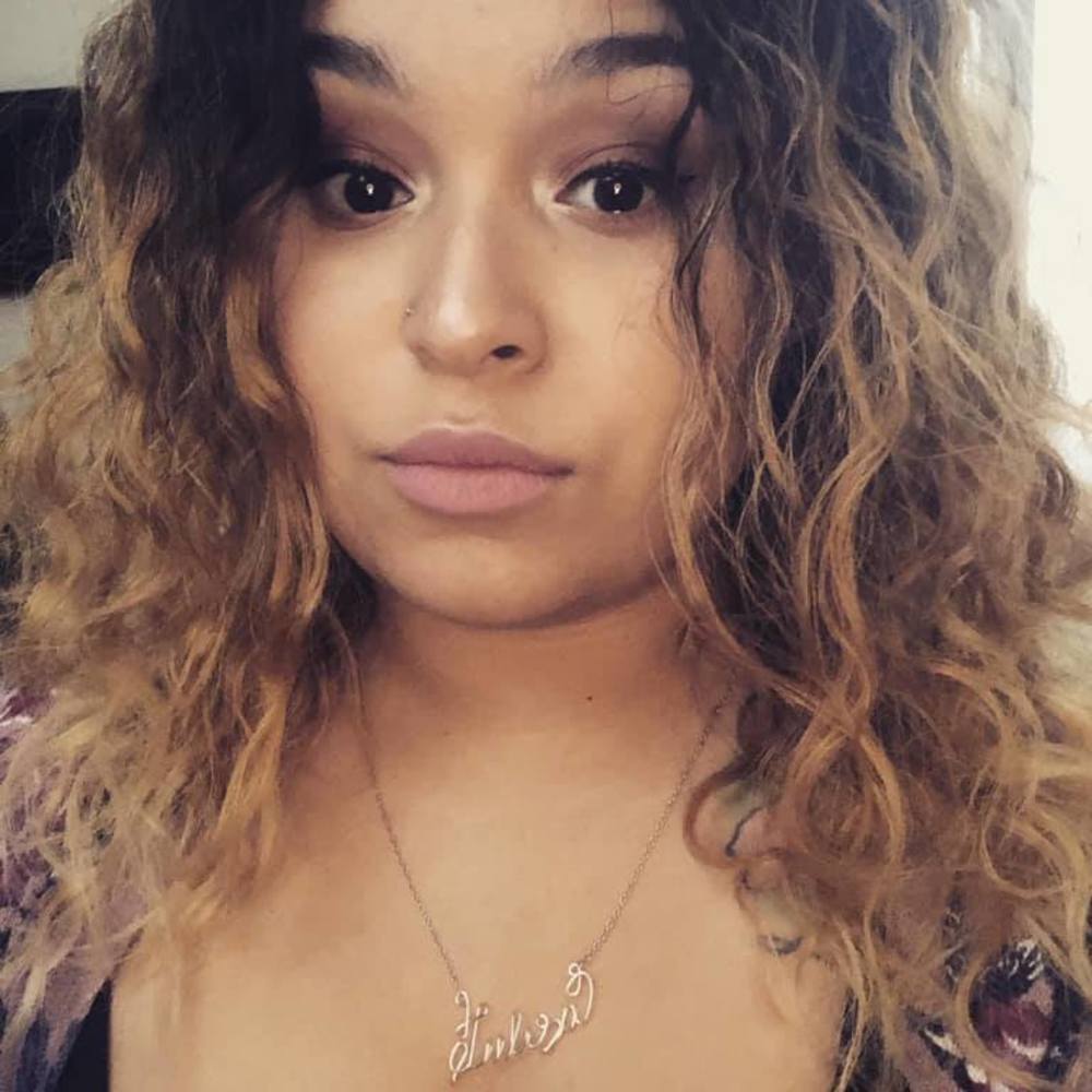 Meet your Posher, Julisa